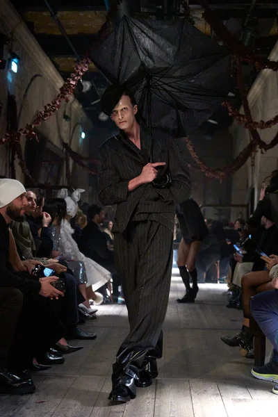 Look 33